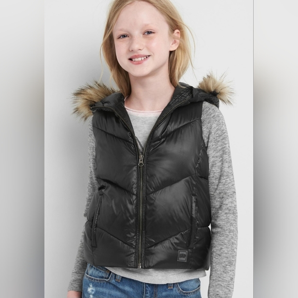 Gap Kids XL 14/16 Girls Black Chevron Fur Hooded Puffer Vest - Picture 5 of 11